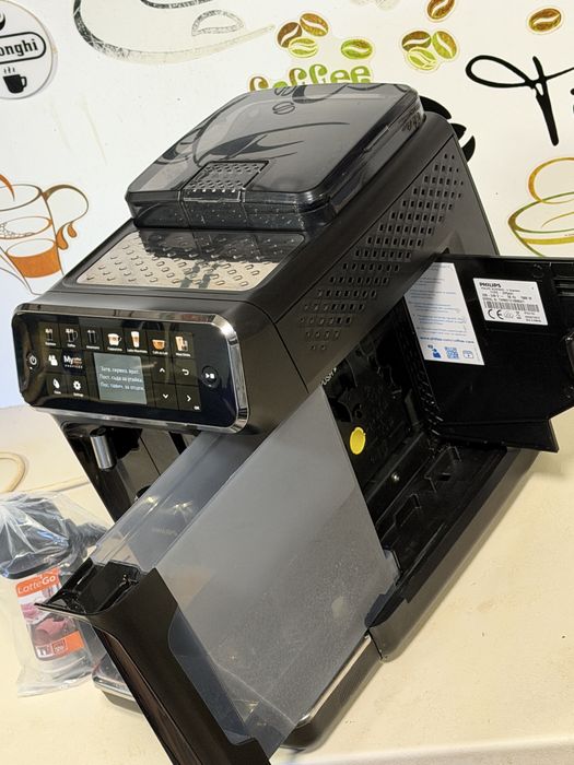 Кафемашина кафе автомат Philips EP5441 с гаранция
