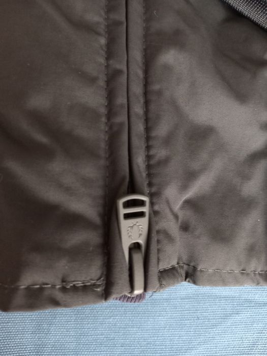 Jachete Fred Perry,noi.