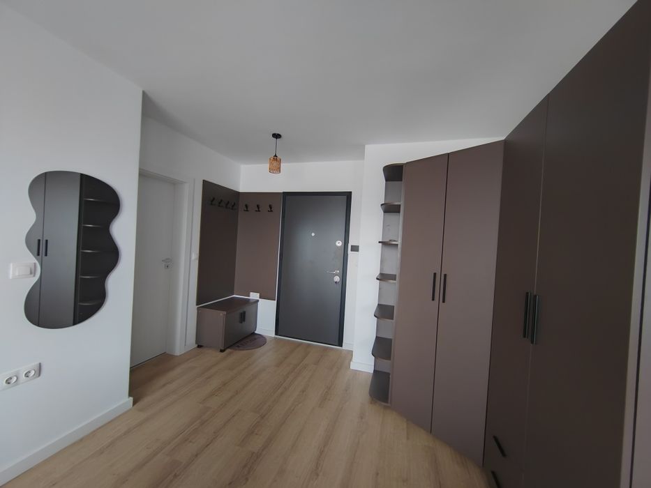 Închiriez apart. 2 camere la MAURER - 2 LOCURI DE PARCARE