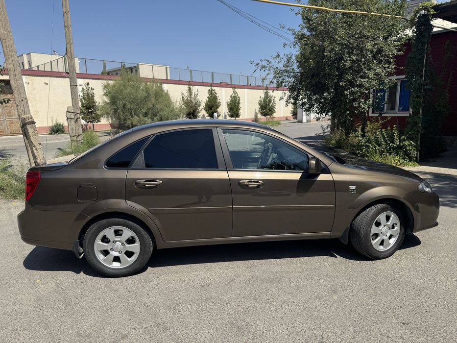 Chevrolet  Lacetti