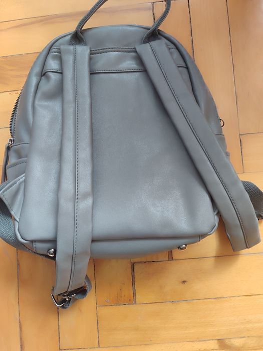 Удобна спортна раничка