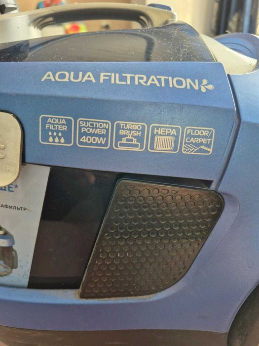 Пылесос с аквафильтром VITEK VT-1886 B
