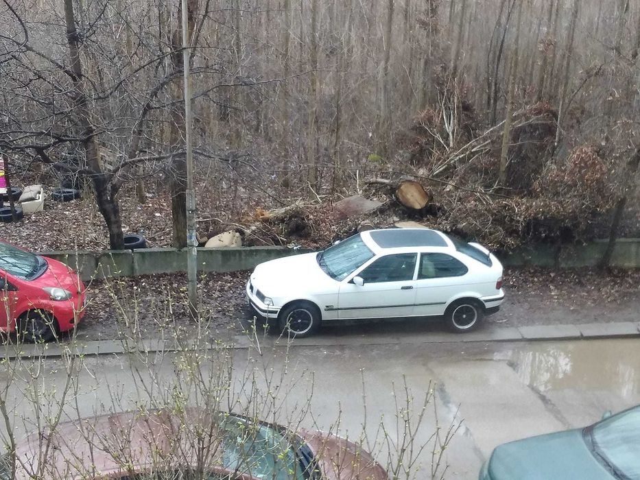 Продавам БМВ Е36 compact California