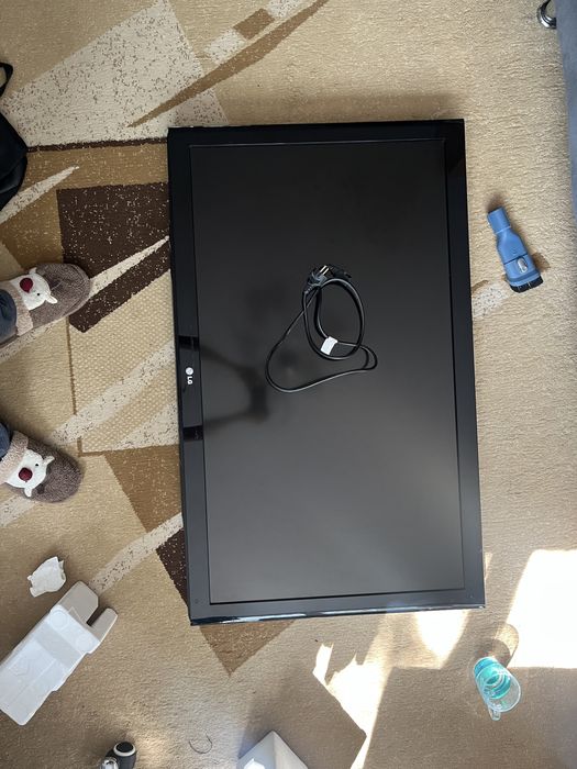 Телевизор lg 46”