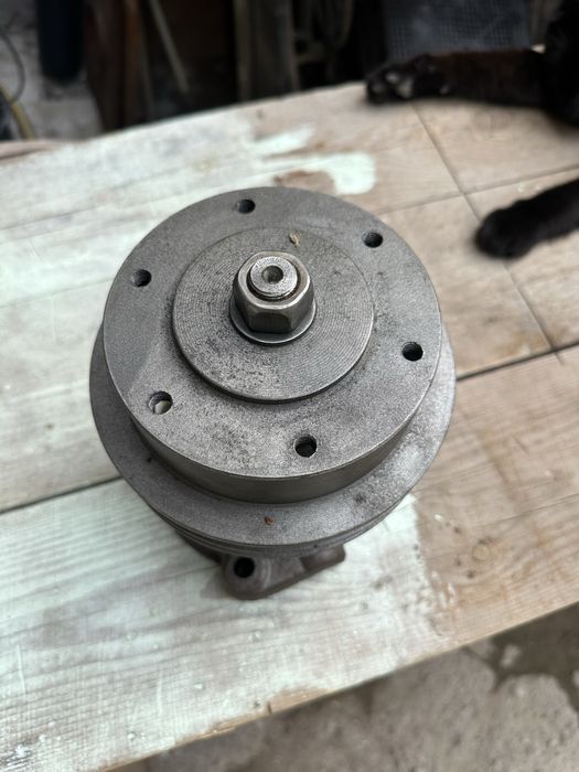 Водяной насос/помпа для двигателя Д-240/Д-245