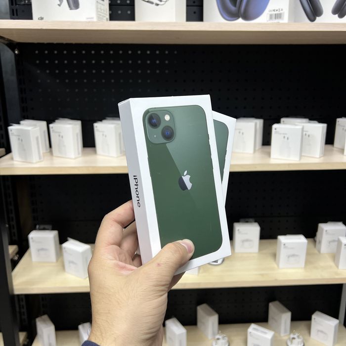 Iphone 13/128gb новый в магазине icom