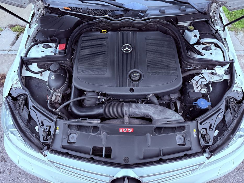 Mercedes C W204 // Facelift // 2012 // 232.500 km // Full LED // EURO 5 //