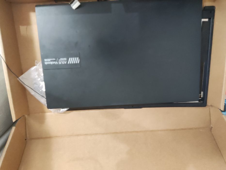 Asus Vivobook Go 15 OLED E1504F