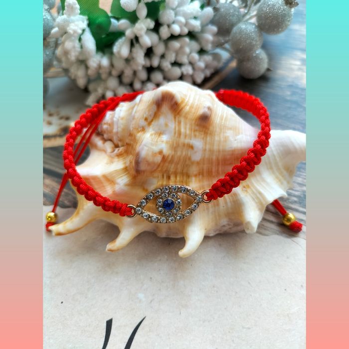 Ручная работа. Плету браслеты.