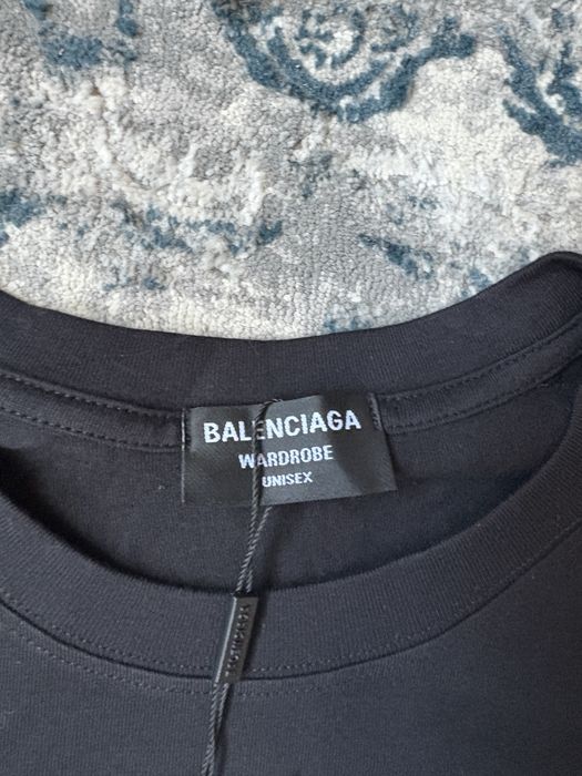 Тениска на баленсиага balenciaga