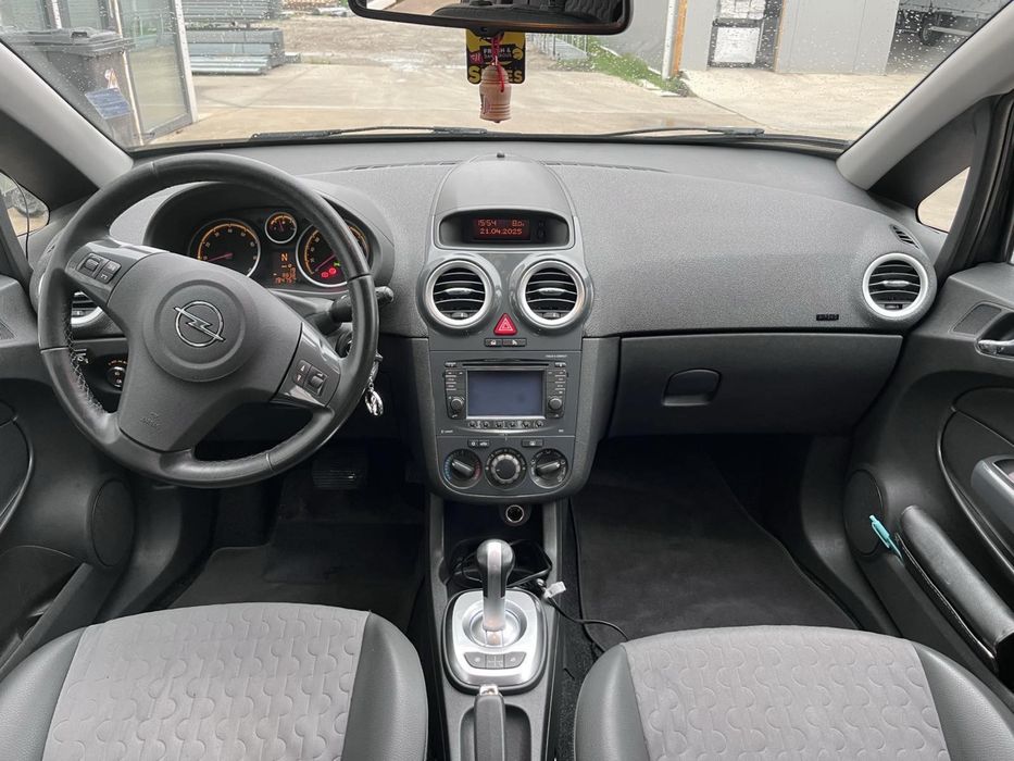 Opel corsa 1.2 бензин