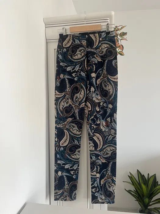 Vând pantaloni NISSA / mărimea 36