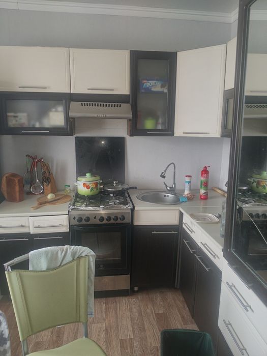 Срочно продам мебель.