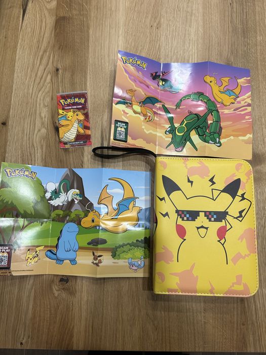 400 carti pokemon+album picakiu