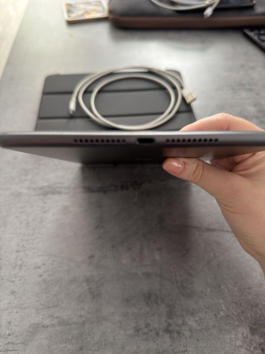 iPad mini 5 (2019) Wi-Fi + Cellular 64GB