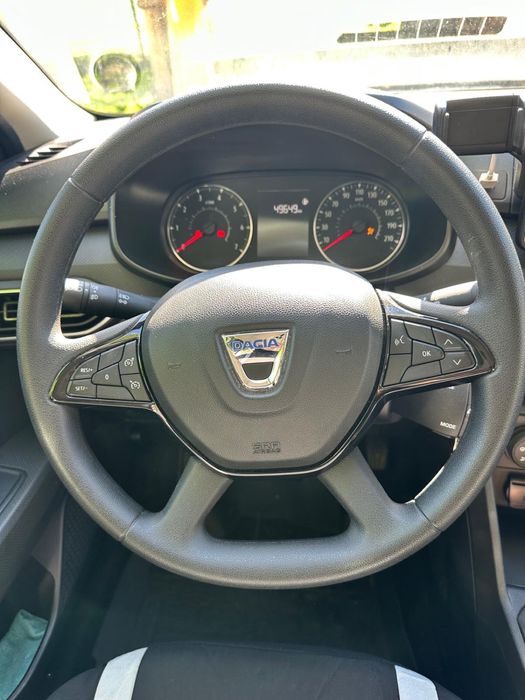 Vând Dacia Logan 2021