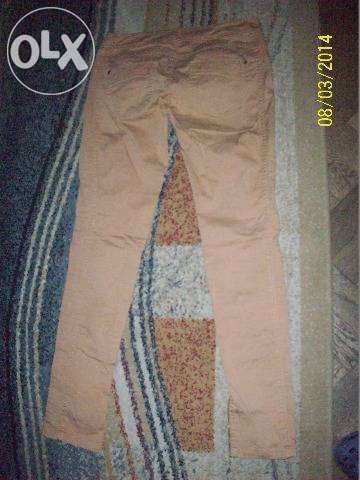 vand pantaloni BERSHKA fashion noi.produs de calitate,import Anglia,M