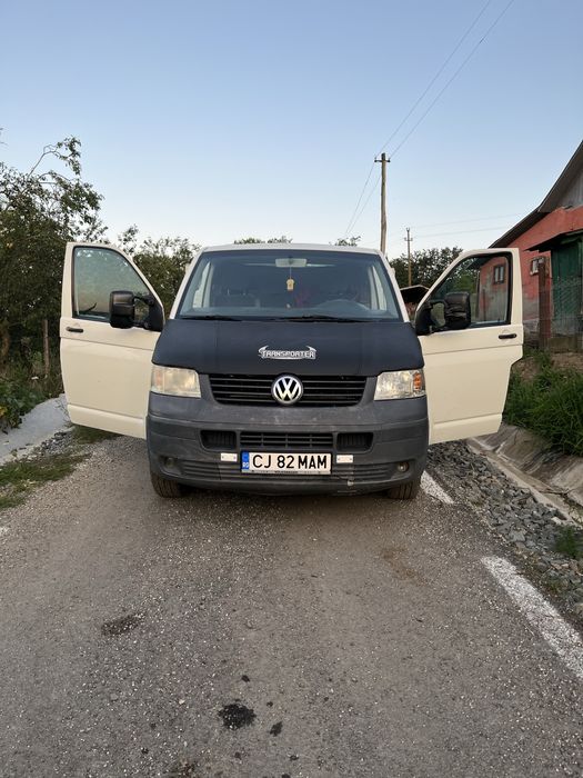 Vând camioneta volkswagen t5 2005