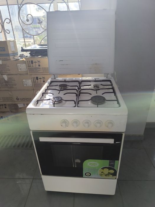 Продаётся газовая плита Артель