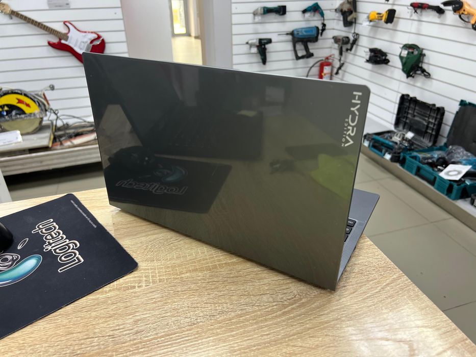 Hydra edition RAZOR R7 H30 (TM79)