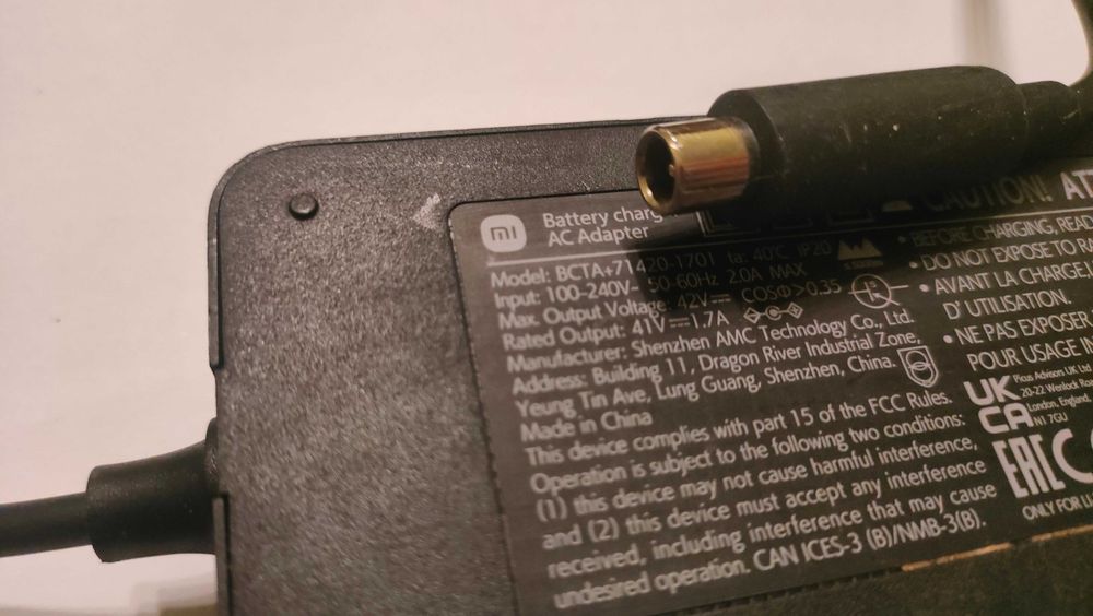 Оригинално зарядно за тротнетка Xiaomi mi  41v/1.7amp