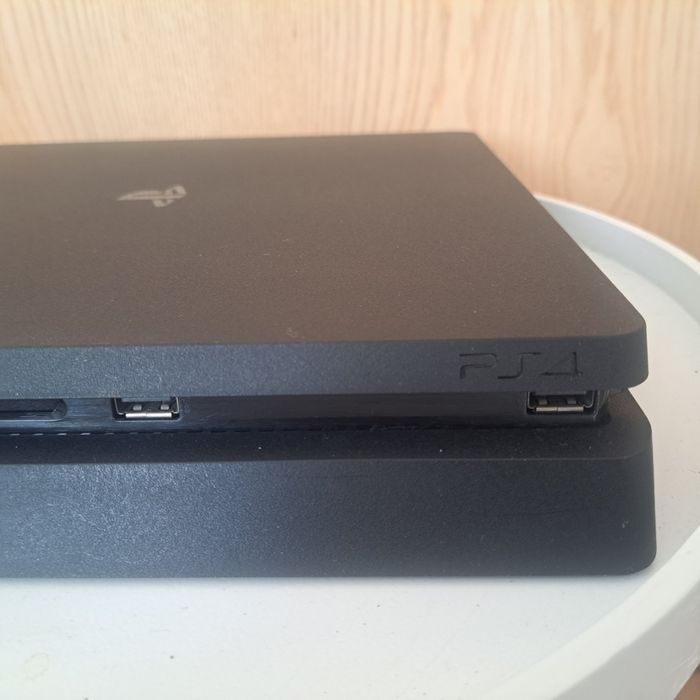 Playstation 4 slim + 50 игри