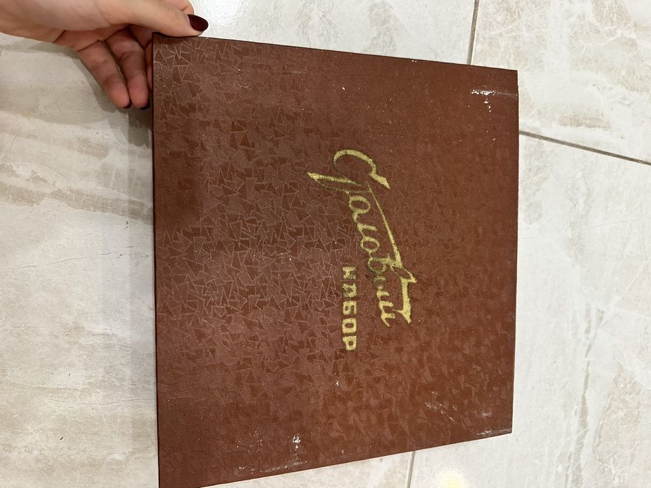 Столовый набор вилки ложки ножи