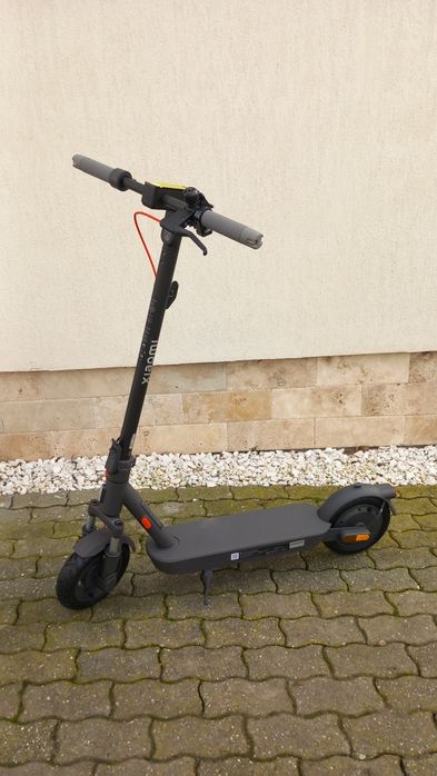 Xiaomi scooter 5 NOUĂ NEACTIVATĂ,

10 inch, pliabilă