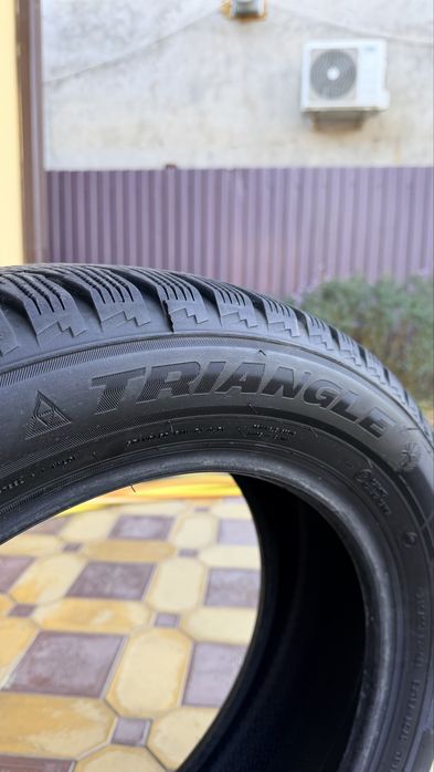 Продается шины Triangle Snowlink pl01 215/55 r17