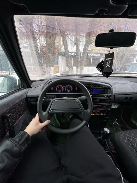 На продаже ваз 2113