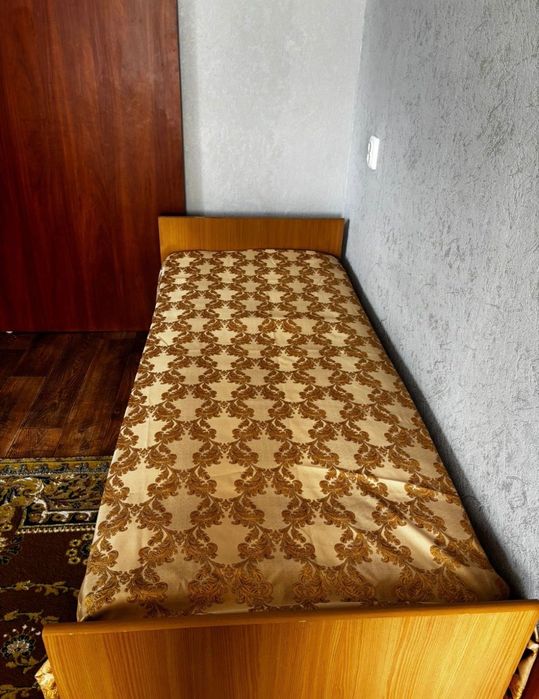 Продам кровать, тумбу под ТВ
