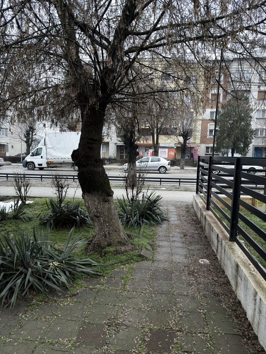 Apartament/Spațiu comercial de vânzare strada principală