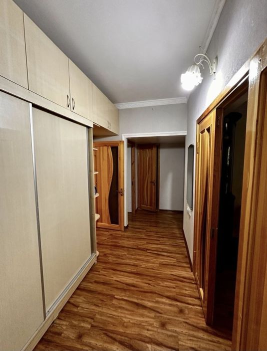 Продаётся на А.Югнаки 4ком