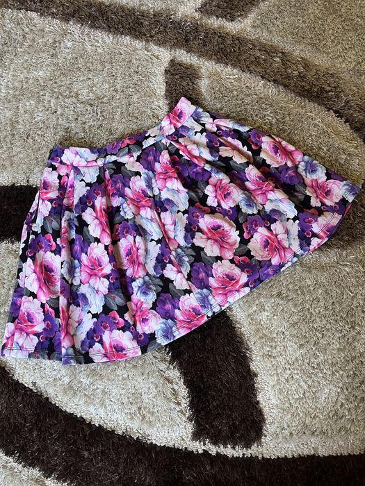 Дамска флорална пола