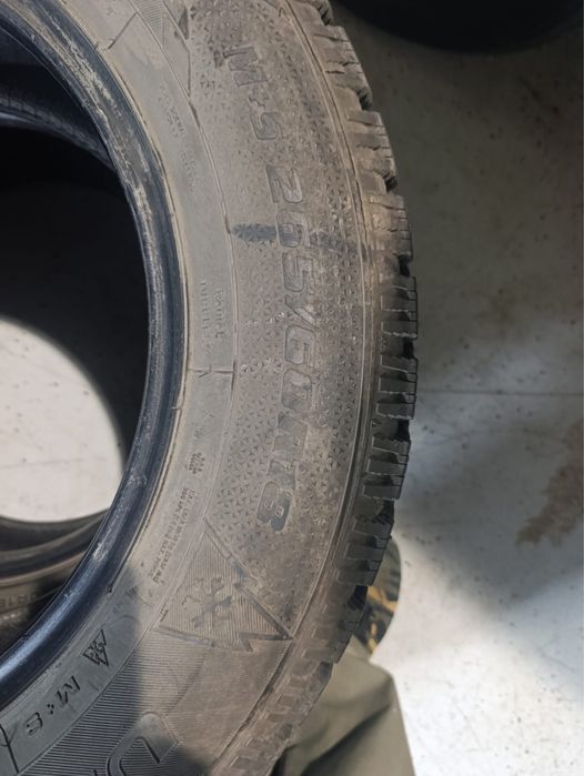 Зимние шины GoodYear 265/60 r18