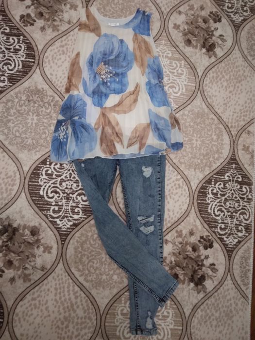 Комплект дънки и потник