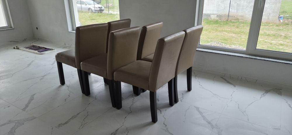 Scaune din piele crem 150 bucata