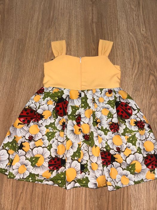 Детска рокля на калинки