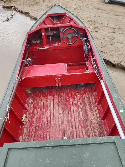 Лодка с мотором Yamaha 200