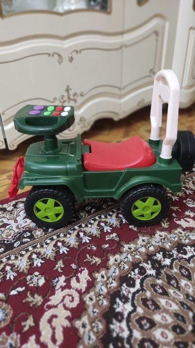 Машинка! Срочно! До 4лет