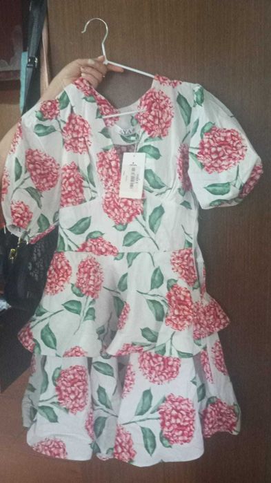 Платье с цветочным принтом