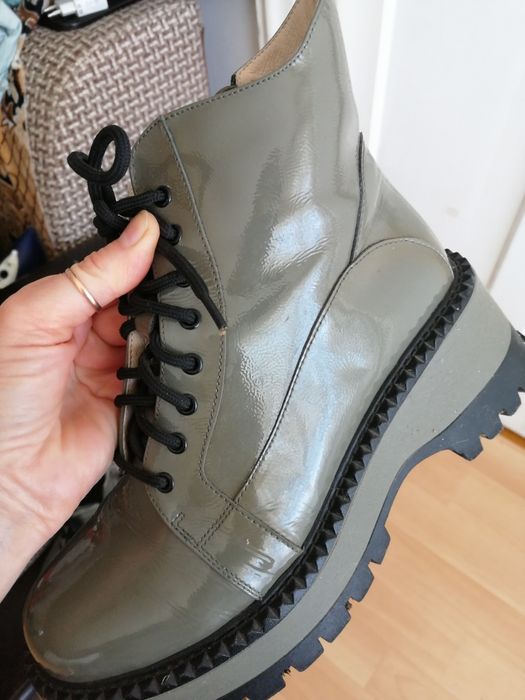 Продам кожаные ботинки