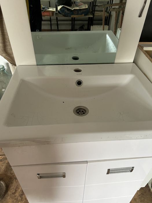 Раковина со шкафом