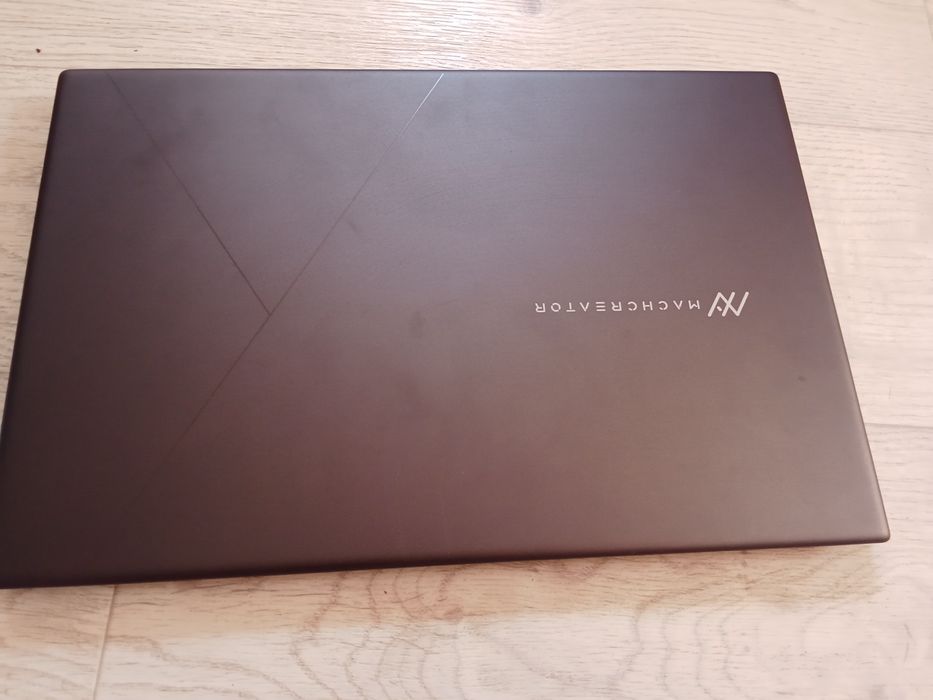 Продам новый ноутбук