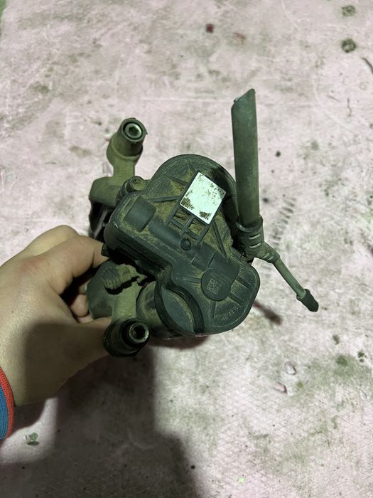 Etrier spate cu motoras stanga pt vw passat b8 arteon