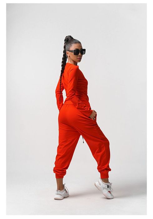 Костюм продам...