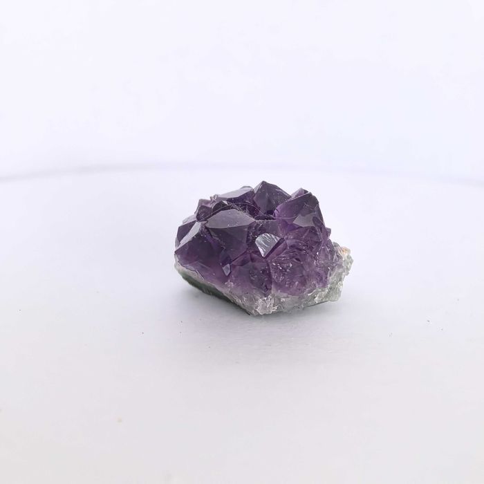 Естествена друза от Аметист (2-3 см) – Наситен лилав цвят