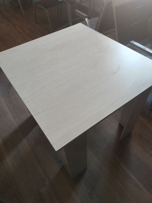 Продам столы 5шт