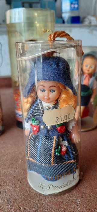 Ретро сувенирни куклички