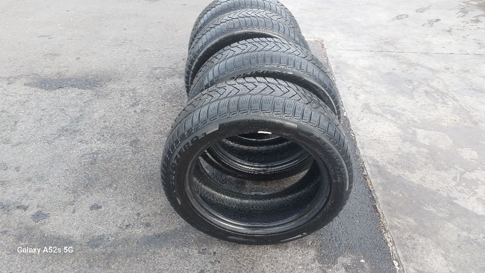 Гуми 17 цола 225 на 50  марка pirelli
